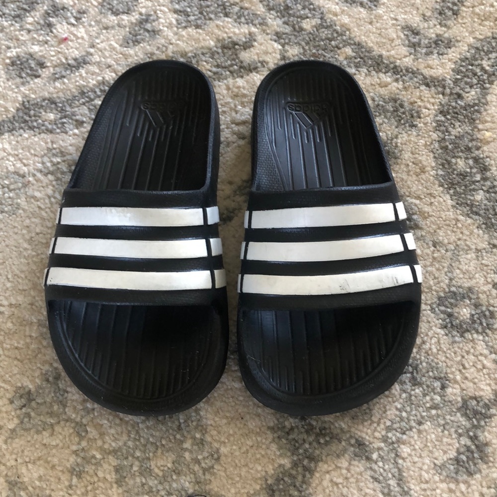 Adidas Kids Classic Black/White Slides 11K